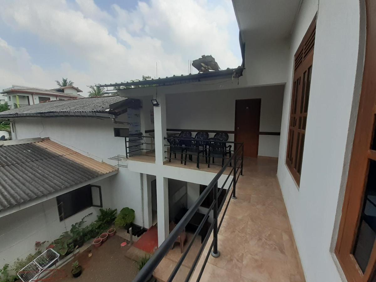 Emarald Holiday Homes Anuradhapura Buitenkant foto
