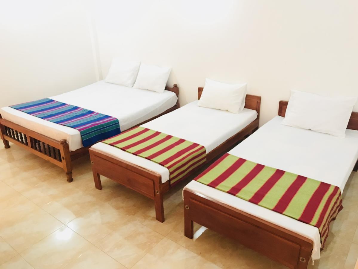Emarald Holiday Homes Anuradhapura Buitenkant foto