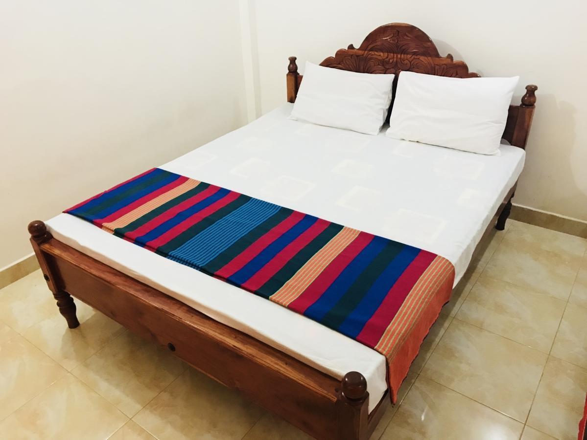 Emarald Holiday Homes Anuradhapura Buitenkant foto